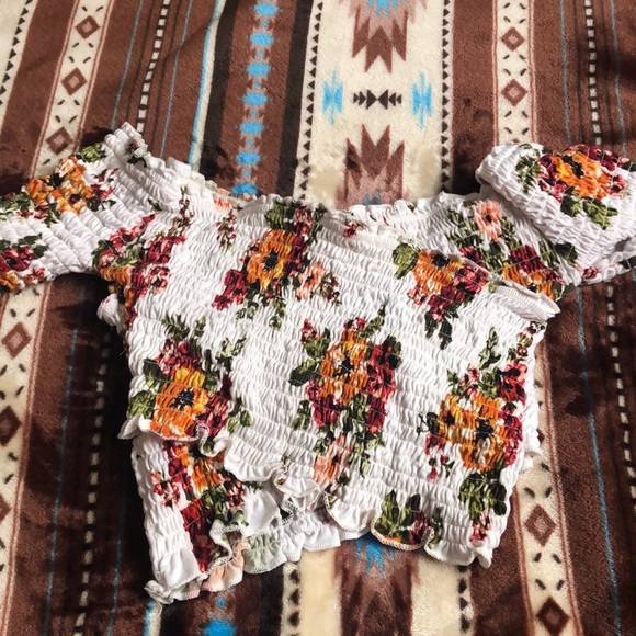 White Crop top! - Picture 1 of 2